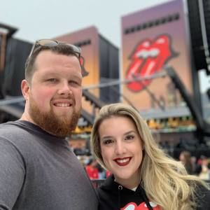 Meet your Posher, Alexis